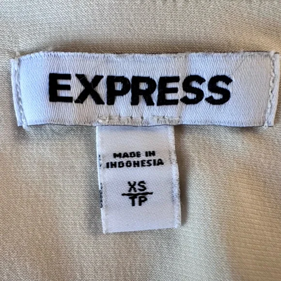 BUNDLE Express Dressy Tops - Black, Gold, Silver - Picture 10 of 16